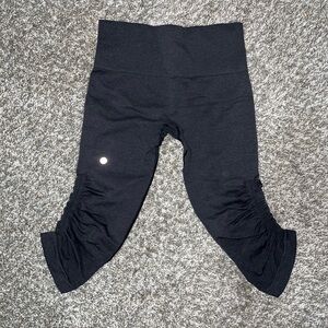 Lululemon cropped legging with Elastic Cuffs